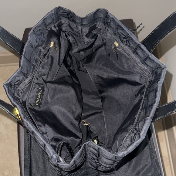 CHANEL BLACK RARELY - Picture 5 of 12